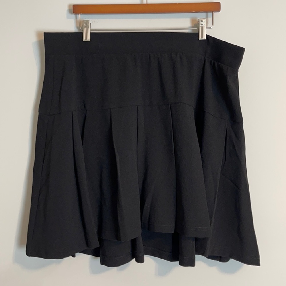 Torrid black skirt